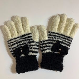 cute fluffy gloves with bows
